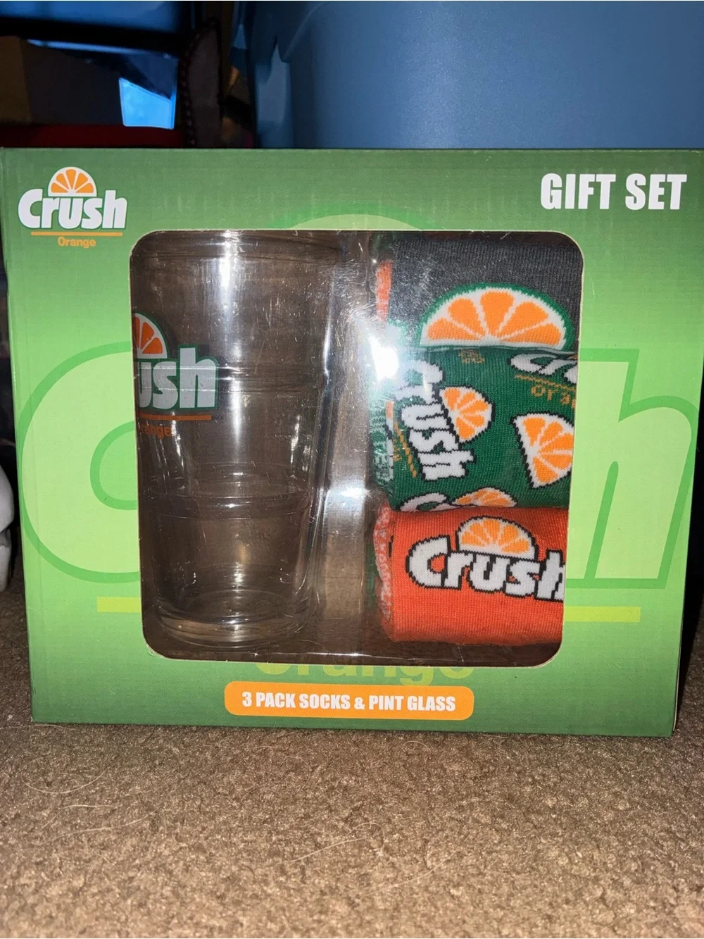 Crush Orange Gift Set – Green & Orange Socks with Crush Pint Glass
